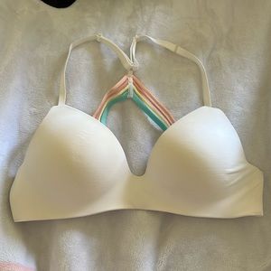 Victoria’s Secret No Wire Bra